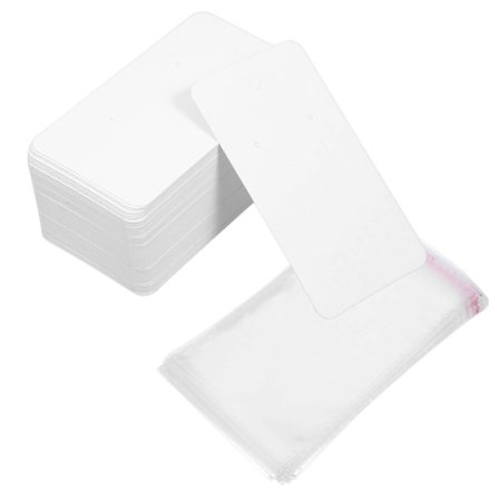 100 kpl korvakorukortteja ja 100 kpl itsesulkeutuvia pusseja korujen esittelyyn ja pakkaustarvikkeisiin