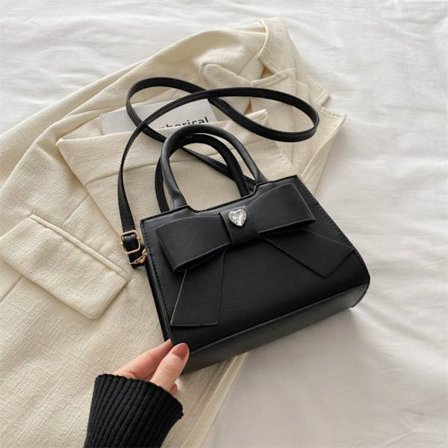 Rosett Axelväska Messenger Bag SVART