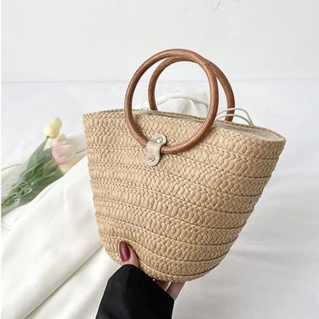 Sommerlig Strandveske i Håndlaget Rattan med Trehåndtak