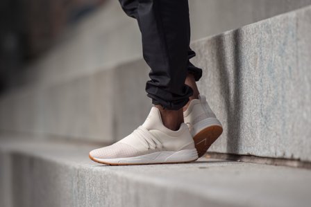 ARKK Copenhagen Herren Sneakers Größe 44 Raven Nubuck S-E15 Sand Gum