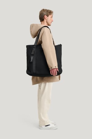 Tretorn Wings Big Tote — Waterproof Bag Men/Women — Black | Outerwear, Wellies, Jackets & Rainwear for Women, Men & Children
