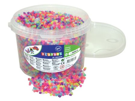 PLAYBOX Rörpärlor glitter 20 000st/fp - Lyreco - Skola och förskola - Hobbymaterial - Nabbipärlor - Rörpärlor
