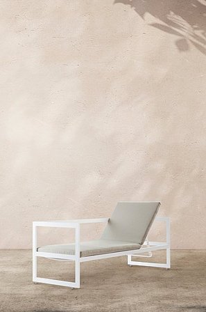 Jotex - Solseng/havesofa - Ryg Højre Hvid/greige hynde - ALASSIO - Køb Solstole & solsenge hos Jotex