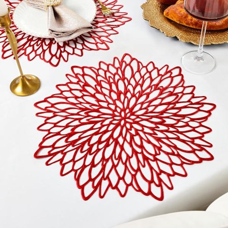 6 stk. røde blomstrete uthulede spisebrikker med matchende coasters, metalliske vinyl spisebrikker sklisikre kjøkkenbordmatter til juleferien