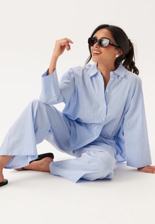 ONLY - Onlaugusta Shirt - Cloud Dancer Stripes:blue Stri - Kläder - - Bubbleroom