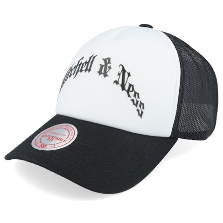Mitchell & Ness - Vit trucker Keps - Own Brand Gothic Black/White Trucker @ Hatstore