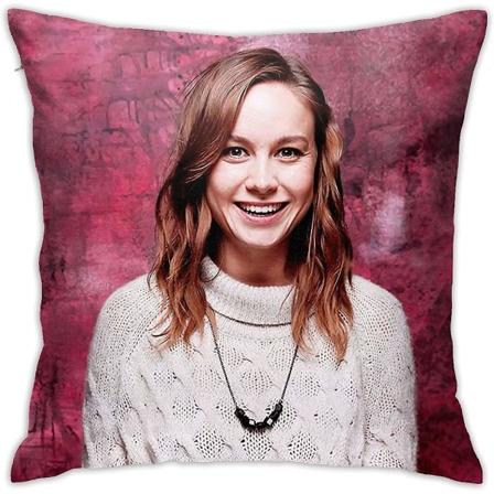 Brie Larson Kuddfodral Kuddfodral Mjukt cover Dekorativ kuddsoffa Bil fyrkantigt örngott för hemsäng dekor(18x18in)