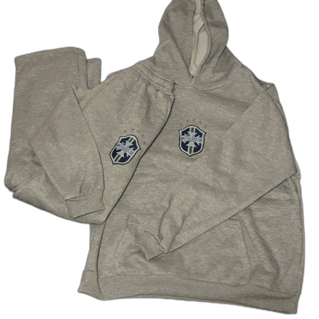 Grå tracksuit med saint tryck