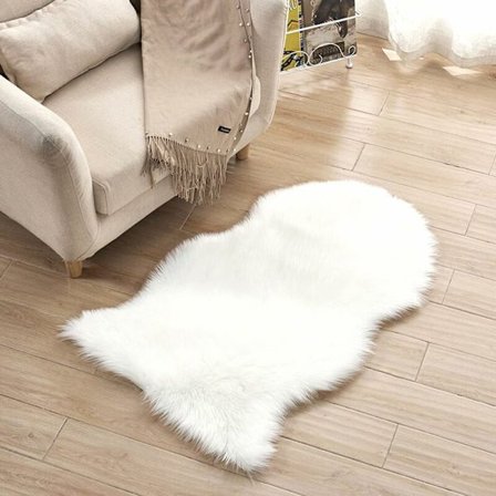 Saueskinnsmatte, myk og fluffy, ideell for stue, peis, soverom eller barnerom (Hvit 60 x 90 cm)-