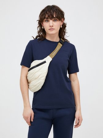 Peak Performance - Original Small Logo Tee Women