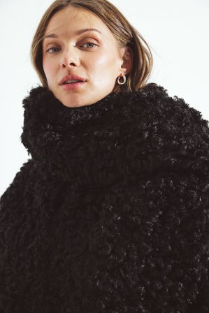 NA-KD Scarf Detail Teddy Coat - Teddy bear jakker & frakker - Sort - EU 34