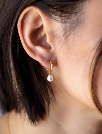 Syster P Treasure Pearl Hoops Gold - Gold - ONE SIZE