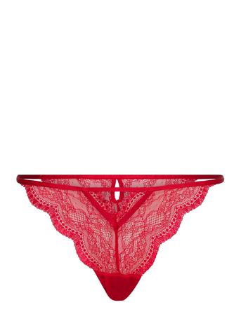 Isabelle Tanga Brazilian R Red Hunkemöller