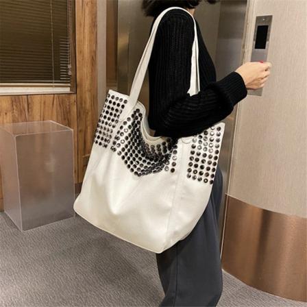 Kvinder Dame Håndtaske Mode Nitte Tote Bag Stor Kapacitet Skulder Underarm White