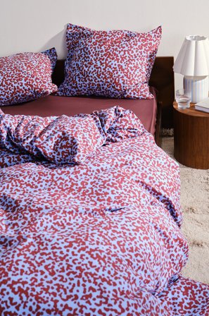 Jotex - Dynetrekksett Dobbeltseng Økologisk Blå/vinsrød - MALIA - Kjøp Dobbeltseng hos Jotex