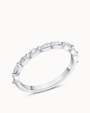 Alliansring Lizette med navettslipede Naturlige Diamanter 950 Platina