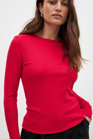 NA-KD Round Neck Rib Long Sleeve Top - Basic toppe - Rød - XS
