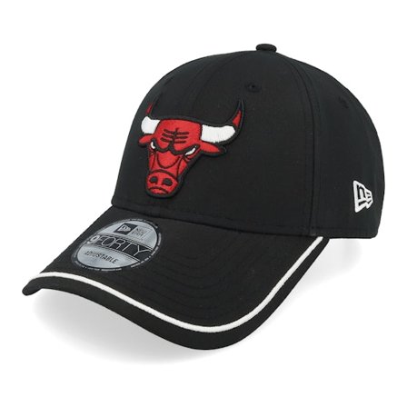 New Era - NBA Černá adjustable Kšiltovka - Chicago Bulls Piping 9FORTY Black Adjustable @ Hatstore