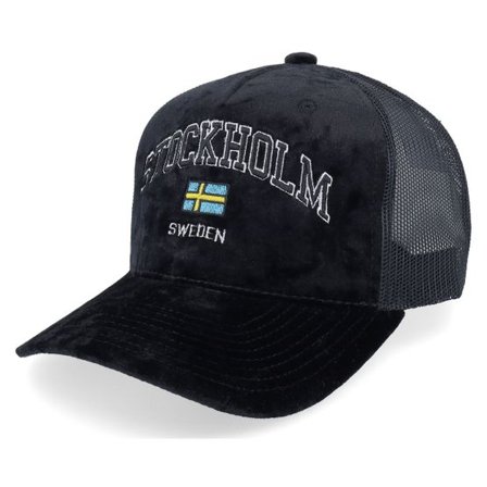 Iconic - Svart trucker Keps - Stockholm Sweden Velvet Black Trucker @ Hatstore
