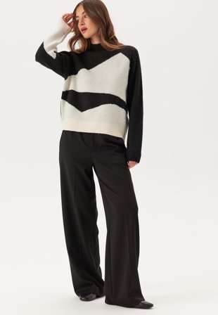 VILA Vicilia Mock Neck L/S JAQUARD Black/Graphic EG Klær