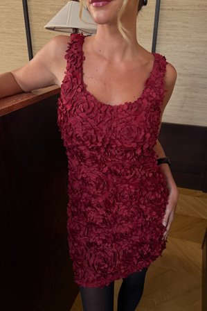 Janni Delér x NA-KD Minikleid mit Blumenmuster - Weihnachtskleider - Rot - XL (EU 46)