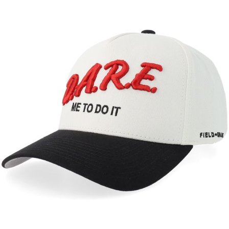 Field Grade - Vit adjustable Keps - Dare Me To Do It White/Black Twill A-frame Adjustable @ Hatstore