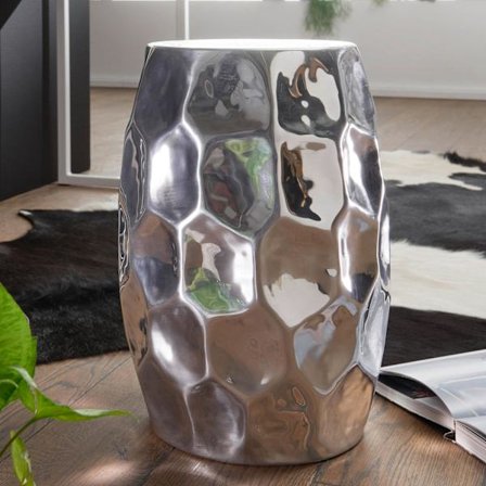 Rootz sidobord - Dekorativt bord - Metall sidobord - Silver