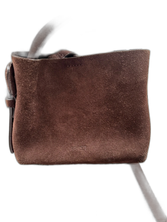 Brun mocka axelväska från ARKET