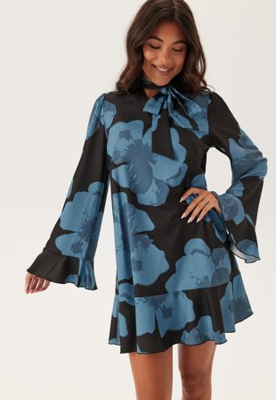 BUBBLEROOM - Scarf L/S Dress - S