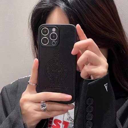 Etui til iPhone 16 plus Sort blomstret krom hjerte Klassisk presset læder Chrome Hearts Fuld-krops læder Tekstureret blød