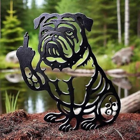 Rolig Bulldog Trädgårdsdekoration i Metall, Lekfull Bulldog Silhuettstaty, Hållbar Gräsmatta Konst för Hundälskare, Rostbeständig Trädgårdsprydnad, 