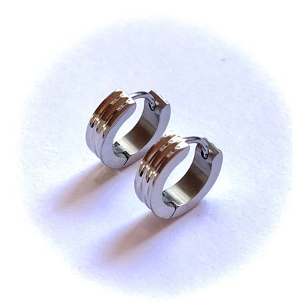 Ringar/creoler örhängen i kirurgiskt stål.