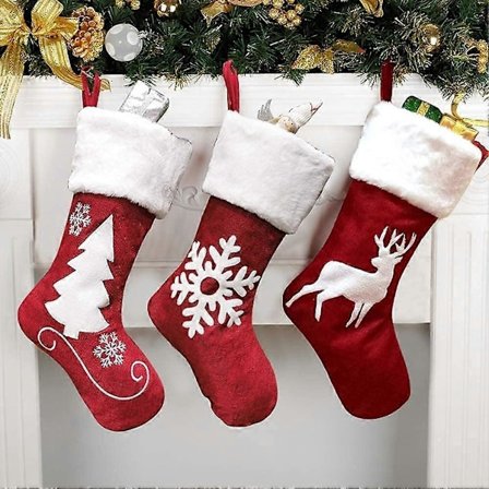 Julestrømper, stort 3-delt sett, 45 cm røde julestrømper med reinsdyr og plysjfuskepels