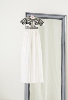 Strikkeoppskrift Dåpskjole - Viking of Norway