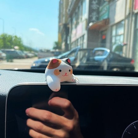 Kissan autokoriste Auton keskikonsolin koristelu A A