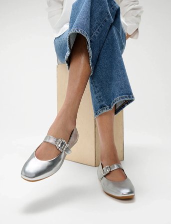 FitFlop Delicato Crystal-Buckle Leather Mary Janes - Silver - EU38