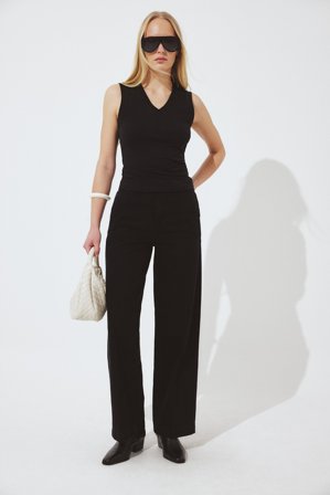 NA-KD hochtaillierte Jeans mit Falten - Jeans mit weitem Bein - Schwarz - EU 38