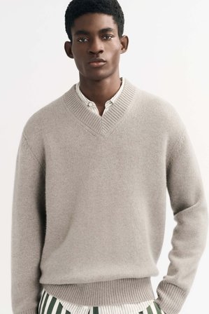 Soft Goat - Men's V-neck - Men cashmere sweater - S - Greige