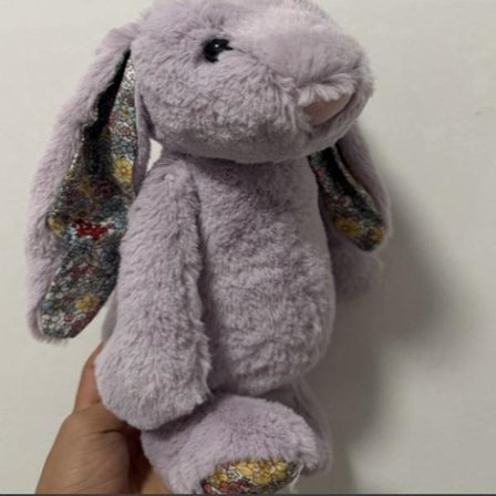 Jellycat Bartholomew Plyschleksak, Mjuk och Bekväm, Perfekt för Barn, Alla Hjärtans Dag-presenter, Samlarobjekt, 36cm Lila Blommig Kanin