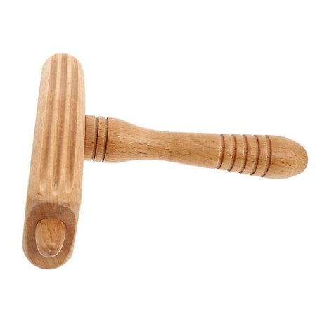 Guashastav i tre, slitesterk skrapestav for hele kroppen