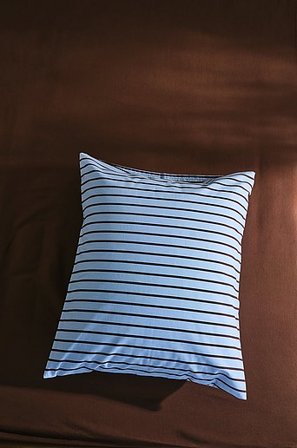 Jotex - Pudebetræk Økologisk Blå/brun - SIMA - Køb Pudebetræk hos Jotex