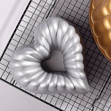 Nordic Ware Elegant Heart Bundt -vuoka