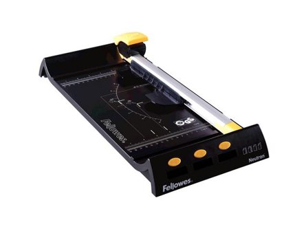 Fellowes Neutron A4 Trimmer - Lyreco - Emballage och lagerutrustning > Skärmaskiner > Smartcut