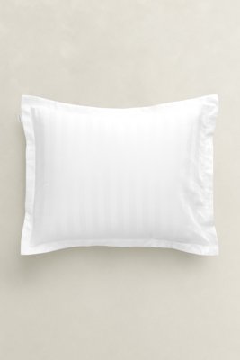 GANT - Stripete putetrekk i sateng 50x70cm og 70x100cm white