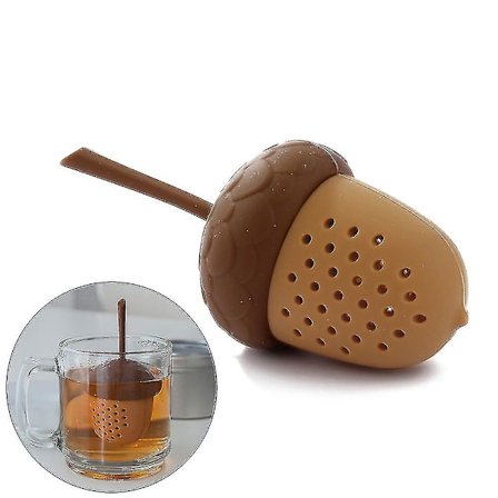 Teinfuser i form av furukongler for løst teblad