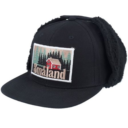 Wild Spirit - Svart earflap Keps - Småland Canvas Flatbrim Black Earflap @ Hatstore