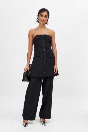 NA-KD - Figursydd minikjole med knapper foran - Stroppeløs kjoler - Svart - EU 36