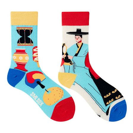 5 par Många stilar av AB-strumpor asymmetriska kreativa trendiga strumpor roliga par mandarinanka färgade mellanhöga strumpor