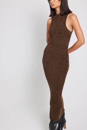 NA-KD Trend Robe longue sans manches en tricot à col montant - Robes Pull - Brun - X-Small