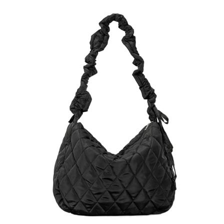 Vattert polstret Crossbody-veske Cloud Skuldervesker SVART Black